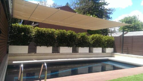 SHADE RUNNER RETRACTABLE SHADE SAIL