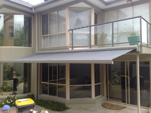 HAROL BX260 CASSETTE FOLDING ARM AWNING