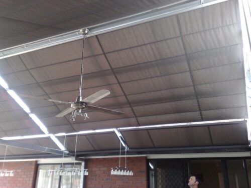 PLEATED PATIO AWNING ON TRACKS