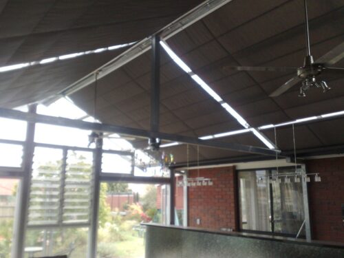 PLEATED PATIO AWNING ON TRACKS