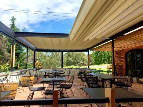 SHADE RUNNER RETRACTABLE SHADE SAIL