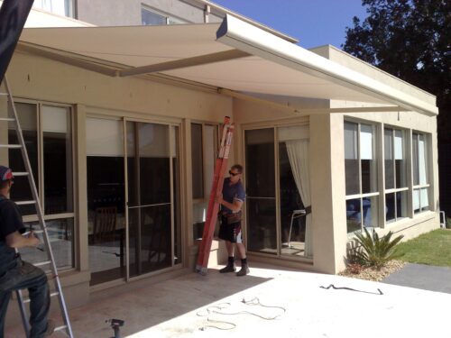 HAROL BX260 CASSETTE FOLDING ARM AWNING