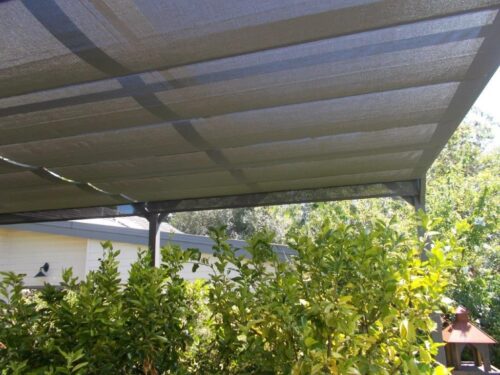 PLEATED PATIO AWNING ON TRACKS