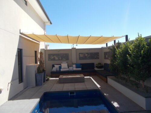 SHADE RUNNER RETRACTABLE SHADE SAIL