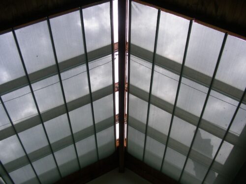 PLEATED PATIO AWNING ON TRACKS