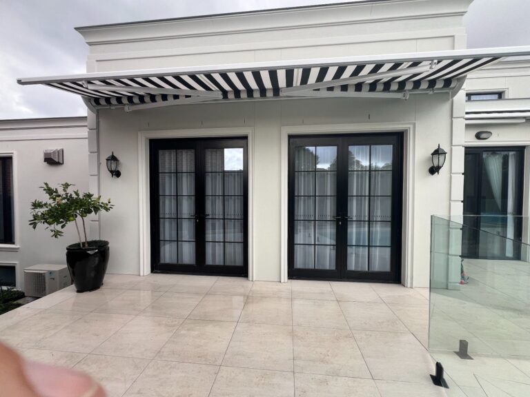Outdoor Awning Blinds