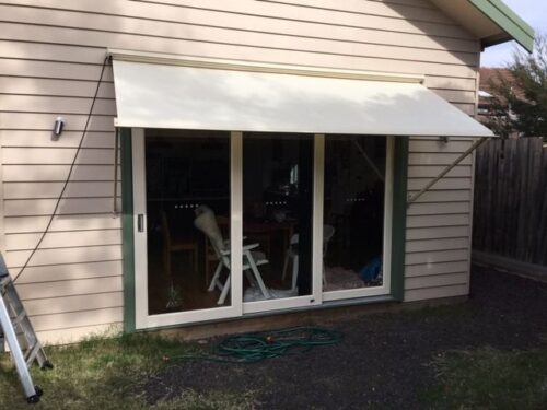 DROP ARM AWNING - PIVOT ARM AWNING