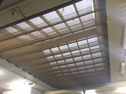PLEATED PATIO AWNING ON TRACKS