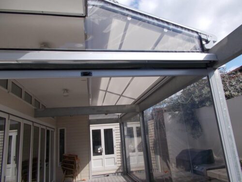 RISING RETRACTABLE PERGOLA