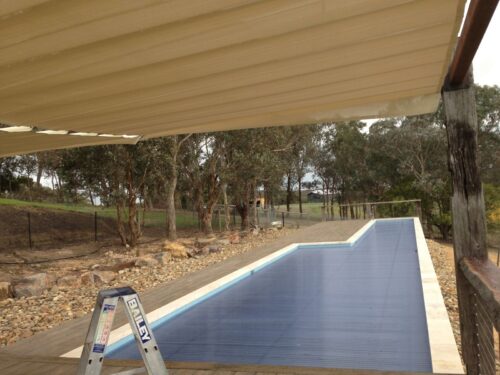 SHADE RUNNER RETRACTABLE SHADE SAIL