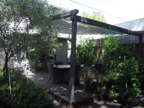 RISING RETRACTABLE PERGOLA
