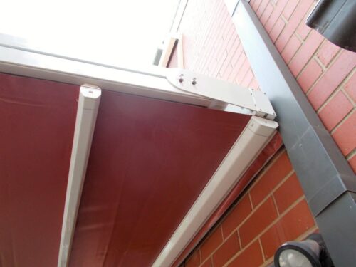 RISING RETRACTABLE PERGOLA