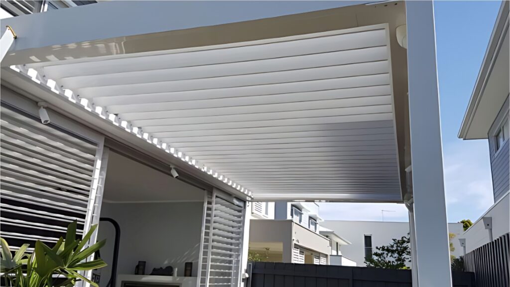 Retractable Shade cost breakdown infographic showing manual, motorised and custom shade pricing