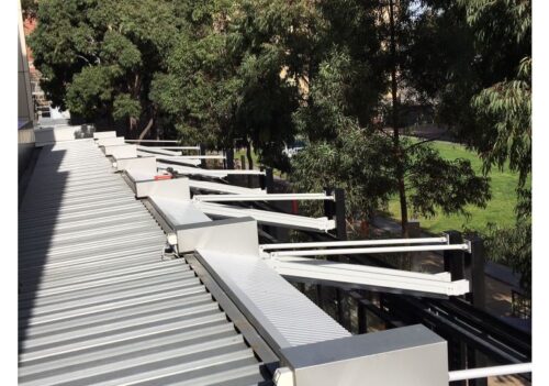 Rising Flat retractable pergola system